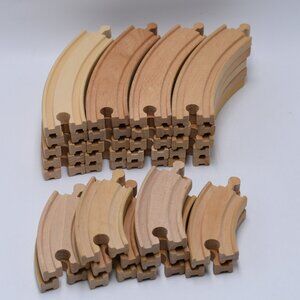 Lot of 30 Curved Wooden Tracks 6.5" n 3.5" Wooden Railway Thomas Brio Compatible